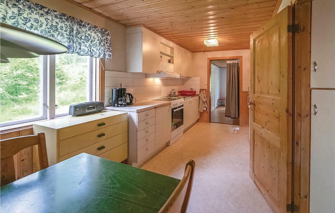 2 Bedroom Gorgeous Home In Hestra Algutstorp Zewnętrze zdjęcie